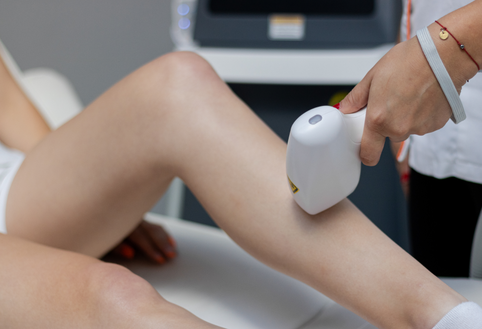 Depilacja laserowa w Studio Figura Łódź – trwałe usuwanie niechcianych włosków